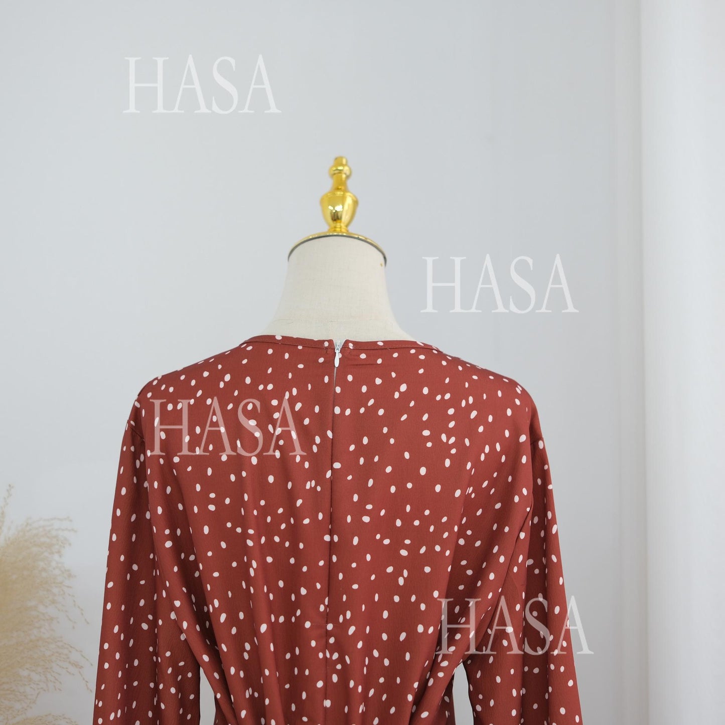 HASA HS6781 Graceful Modest Polka Dot Dress for Everyday Elegance