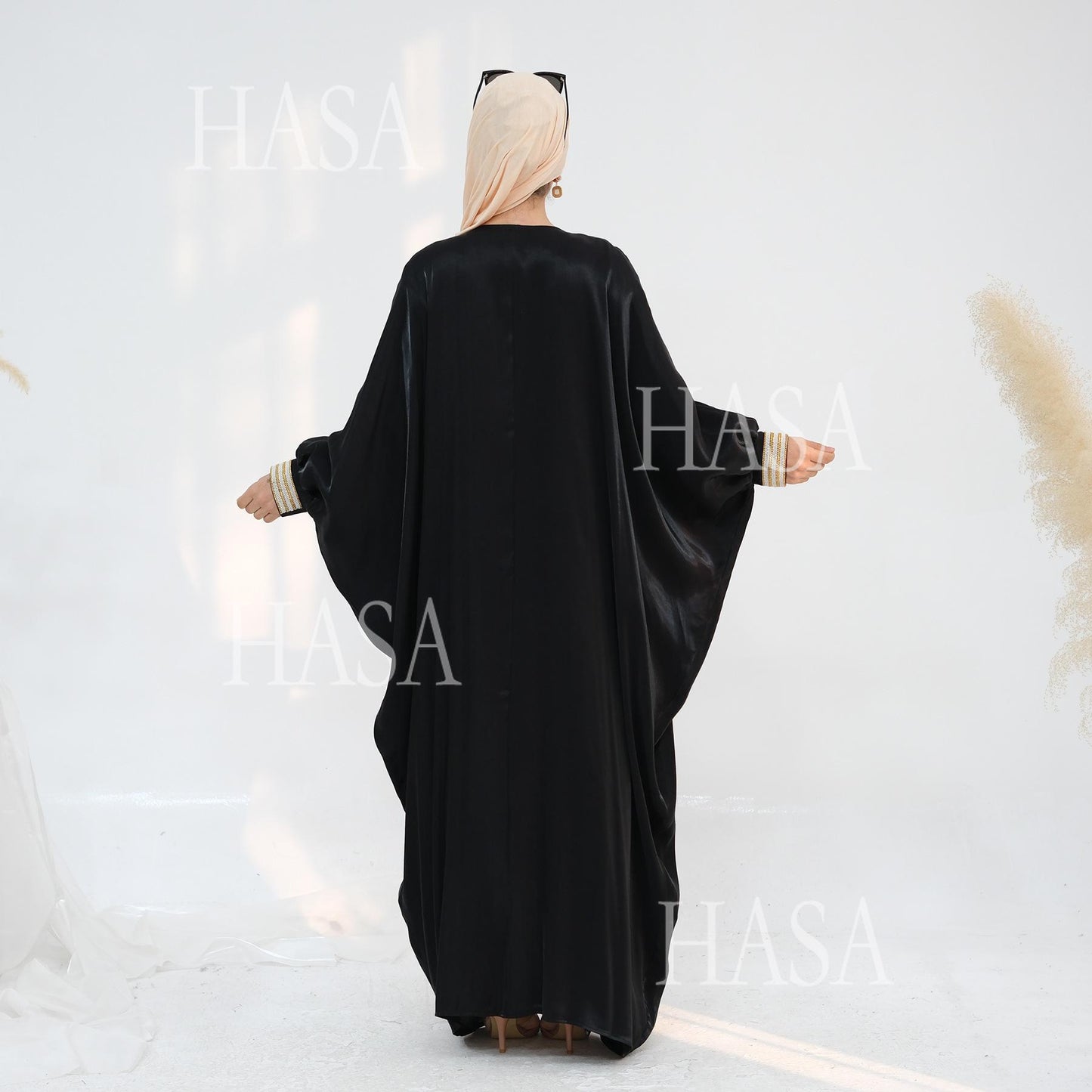 HS5873 Temperament Cardigan Long Coat Exquisite Trim To Create Elegant Style
