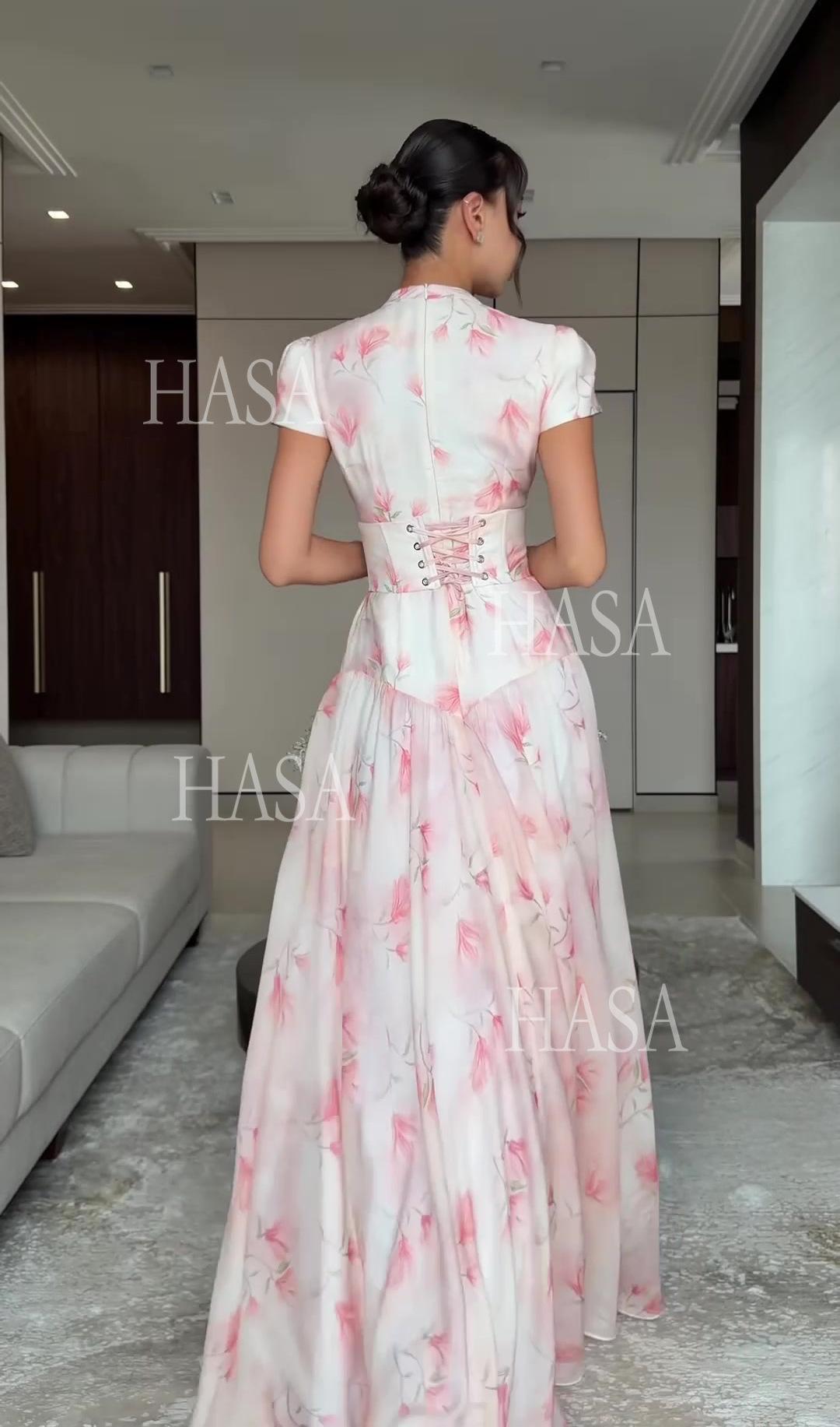 HS6737 Chic Romantic Maxi Dress with Soft Floral Print