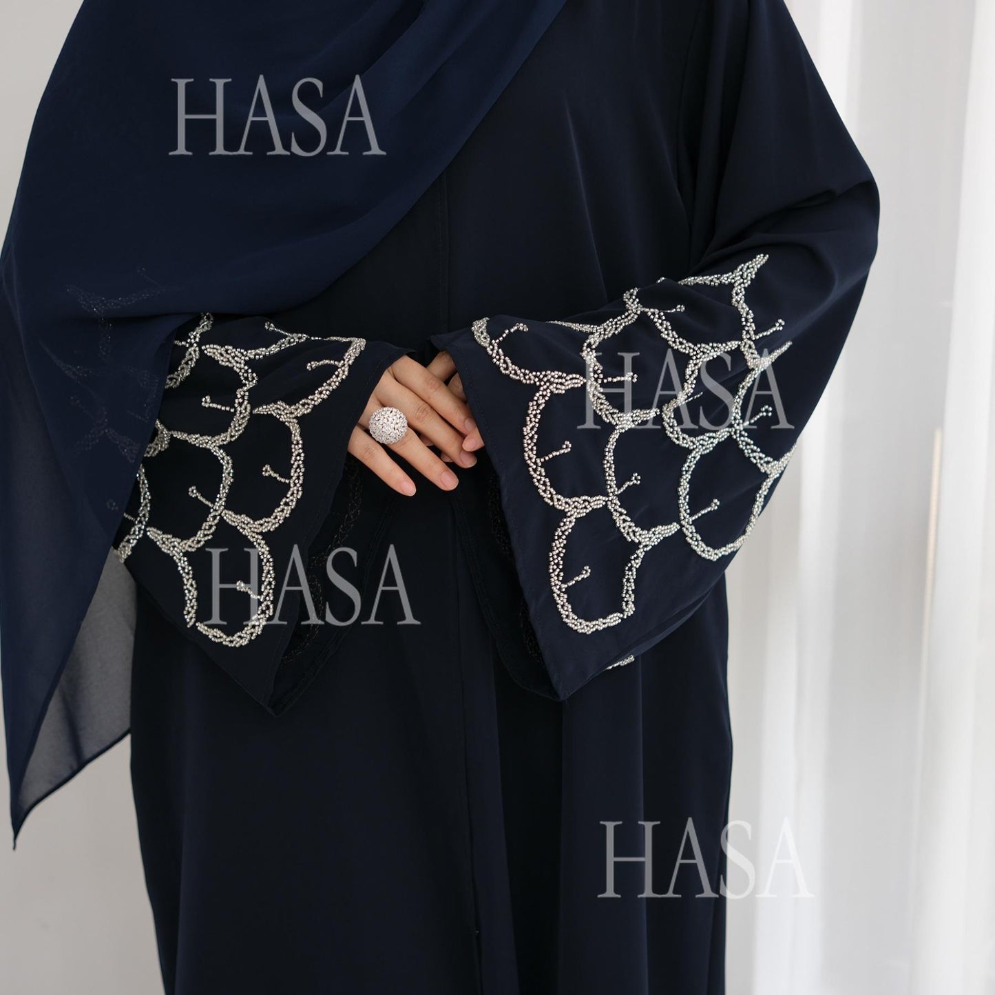 HS6608 Solid Color Hand-beaded Long Cardigan (headscarf Not Included)
