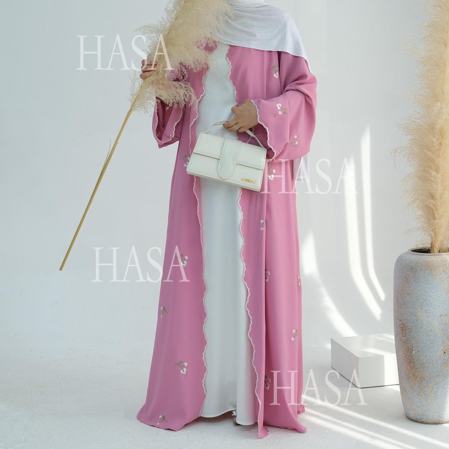 HS6472 Longline Cardigan with Delicate Floral Details and Curved Edging