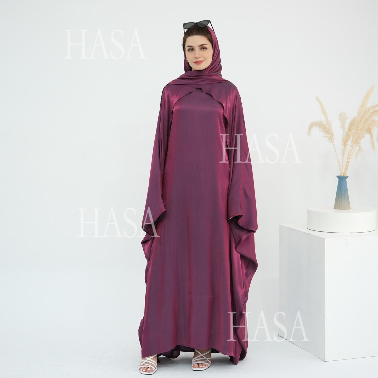 HS6584 Solid Color Beaded Loose Elegant Robe Dress