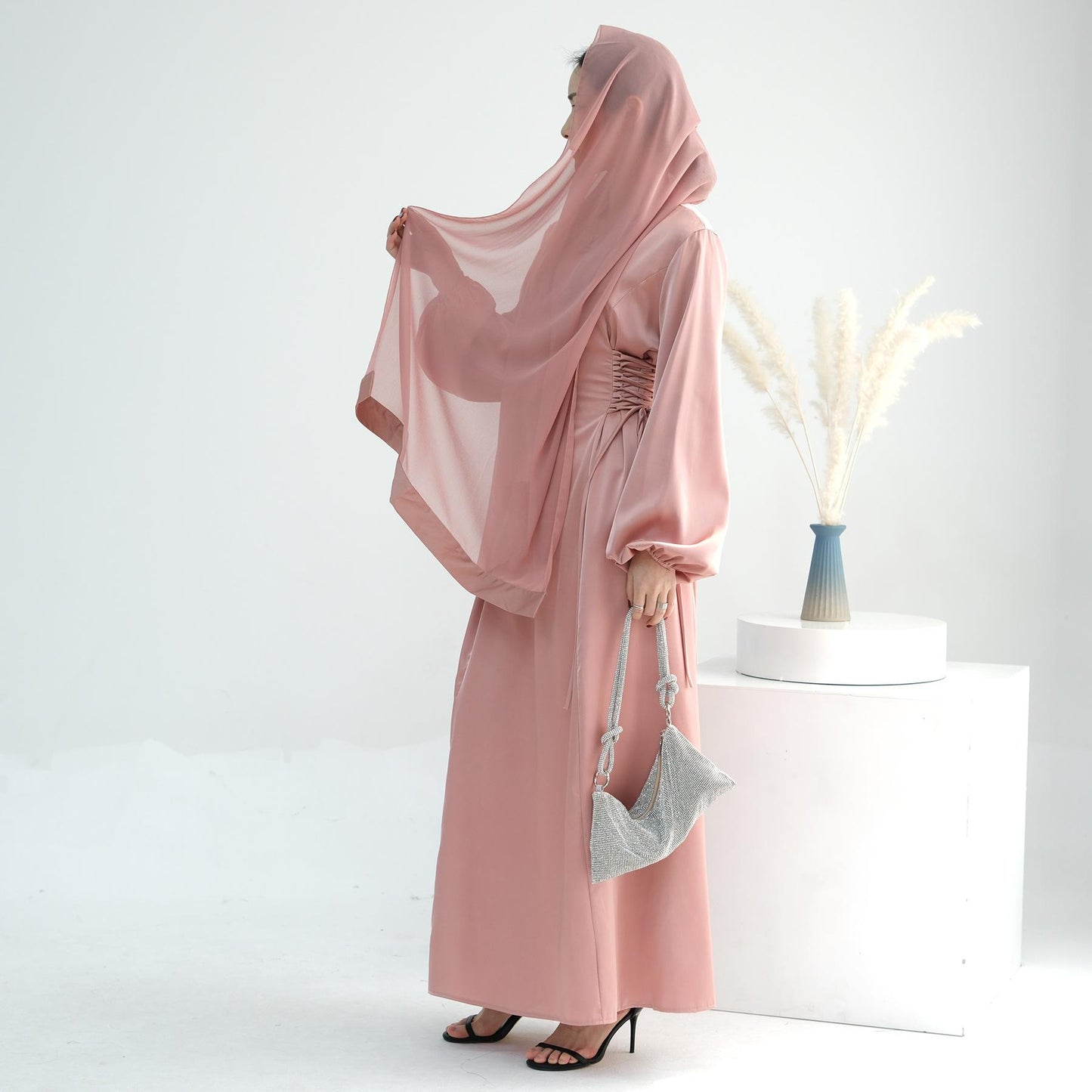 HASASERIES HS0991 Robe élégante à col haut et couleur unie