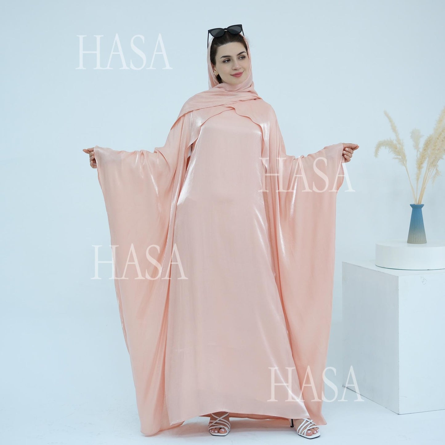 HS6584 Solid Color Beaded Loose Elegant Robe Dress