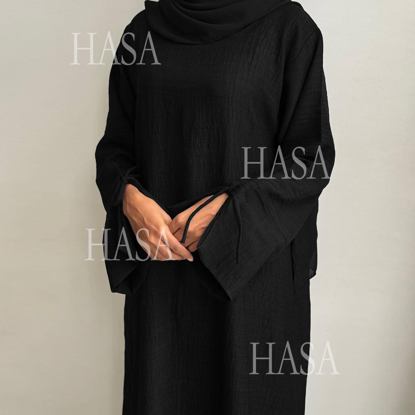HS5864 Fashionable solid color hooded robe, simple and elegant, showing a casual style