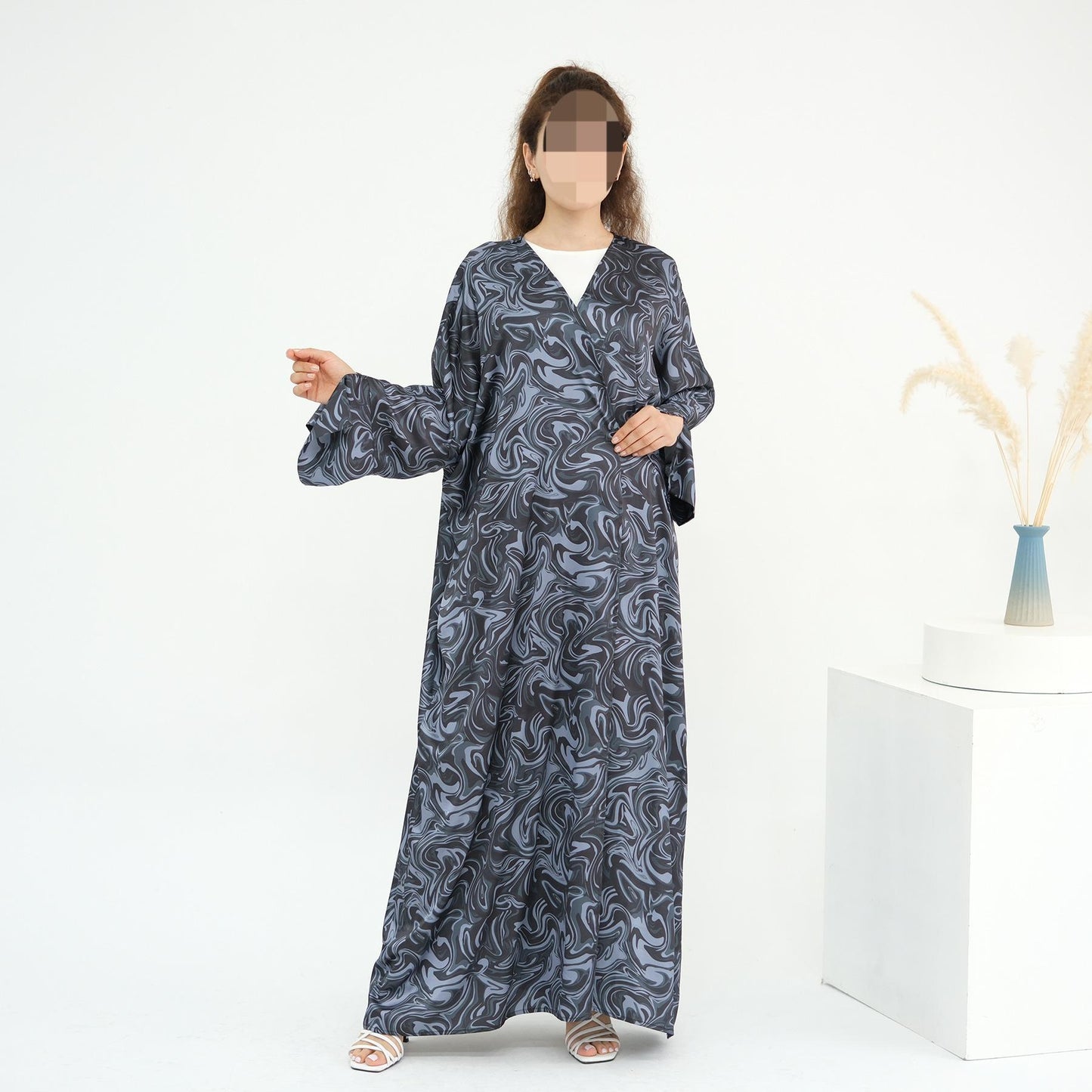 HS6555 Fashionable printed long-sleeved dress with an ankle-length cardigan style