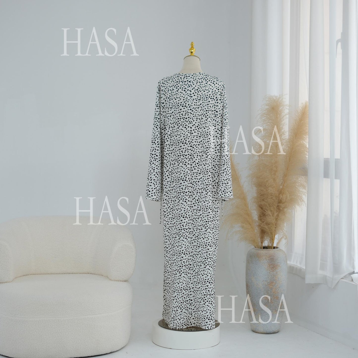 HASA HS6781 Graceful Modest Polka Dot Dress for Everyday Elegance
