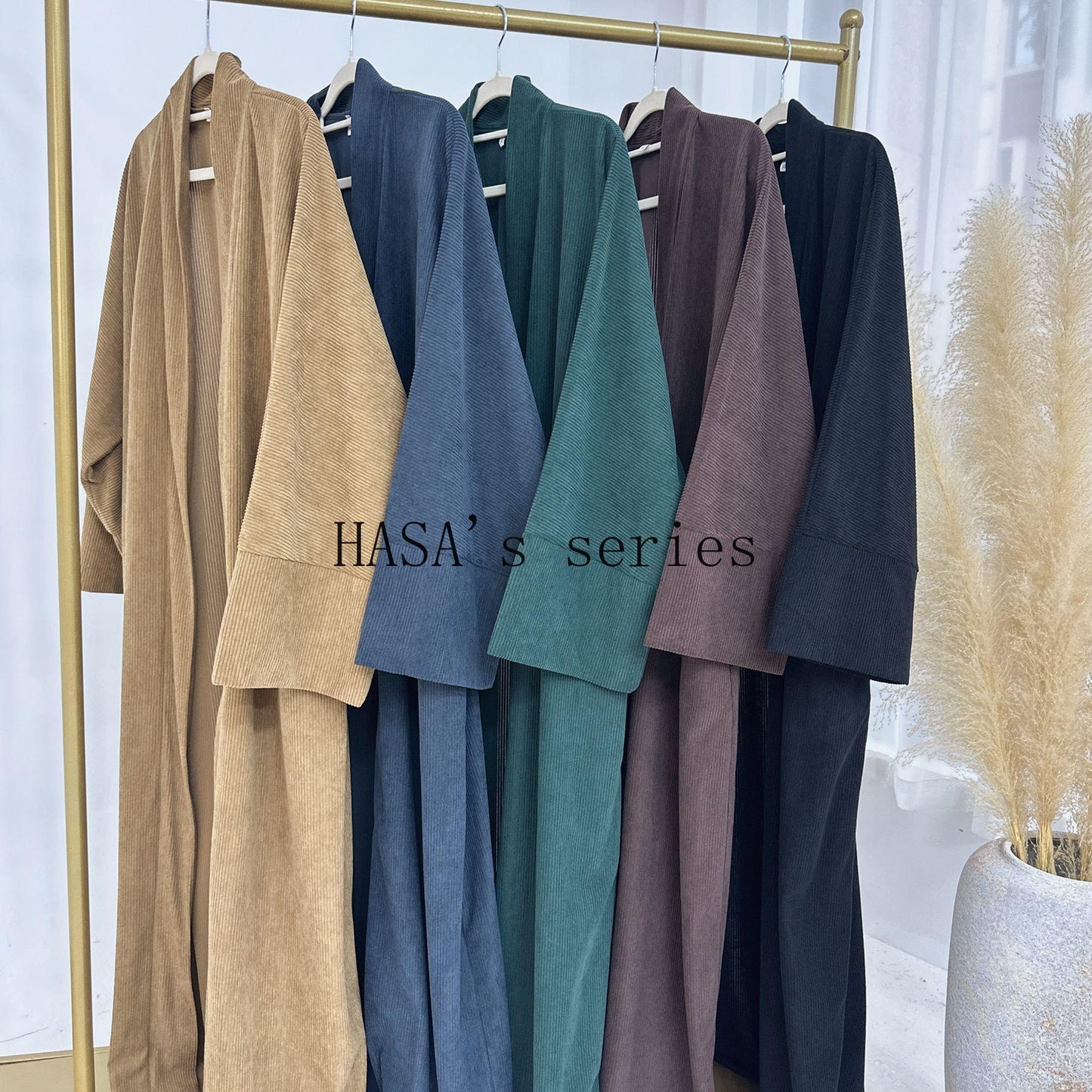 HS5489 Loose Swing Cardigan Dress - A Comfortable and Casual Fall and Winter Essential