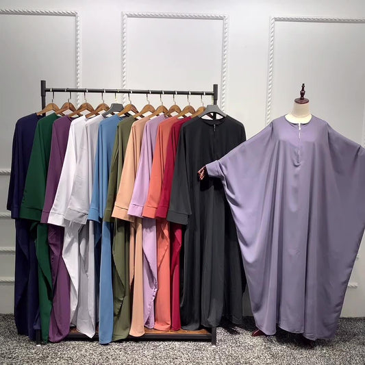 HS0195 رداء ذو ​​حاشية كبيرة بلون سادة وأكمام خفاش
