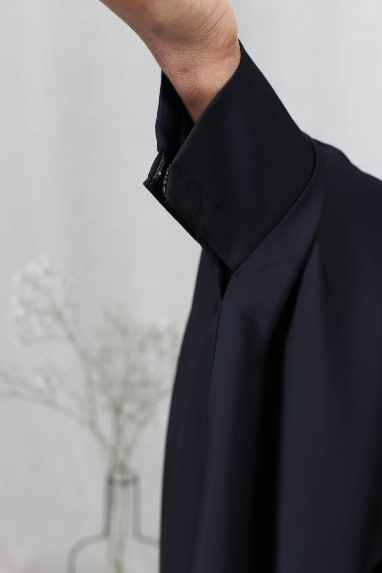 HS0195 رداء ذو ​​حاشية كبيرة بلون سادة وأكمام خفاش