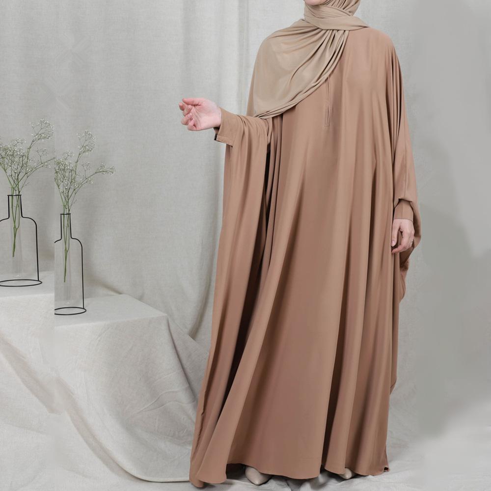 HS0195 رداء ذو ​​حاشية كبيرة بلون سادة وأكمام خفاش